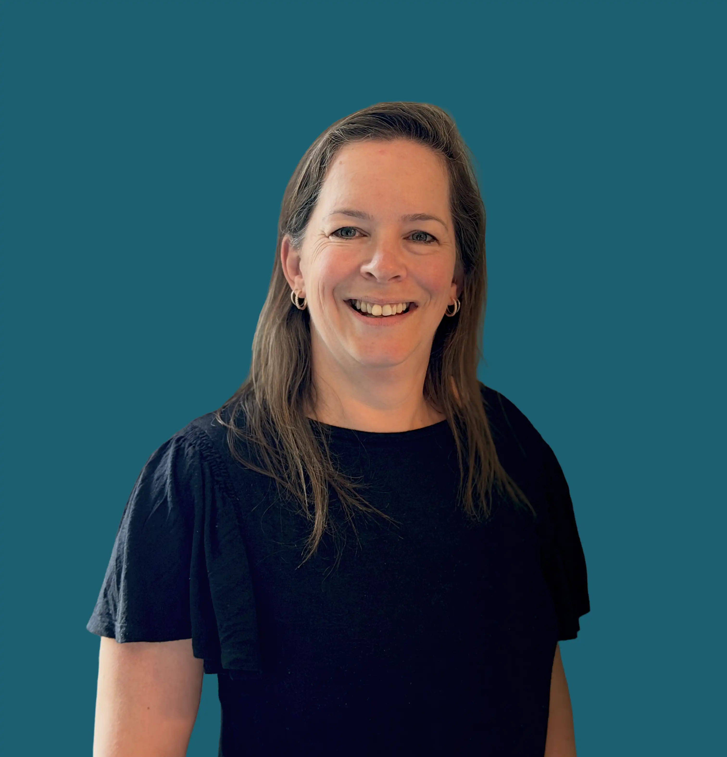 Sarah Ponten, Office Manager